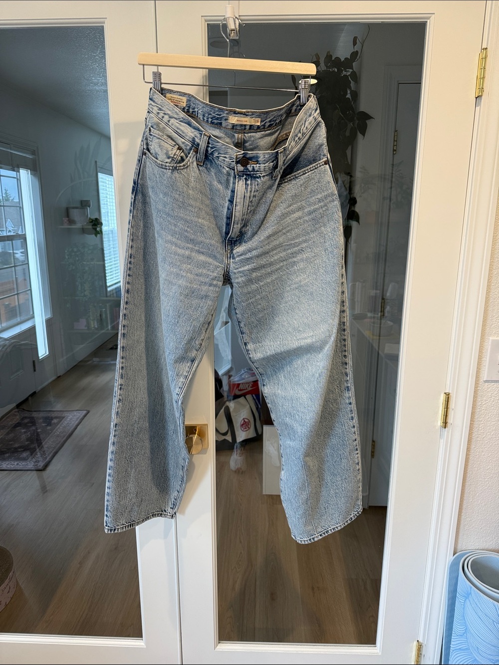 Levi Light Wash Women’s Baggie Dad Jeans